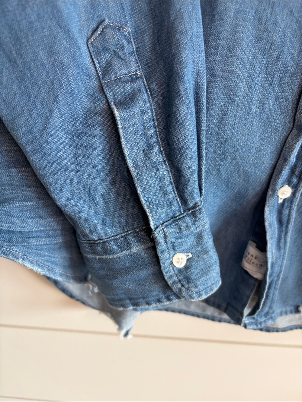 Frank & Eileen (the Eileen) Distressed  Denim Button-Up Shirt Size Small - Picture 5 of 12